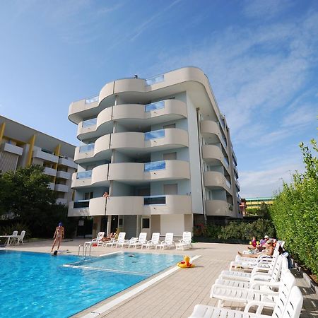 Residence Eurostar Бибионе Екстериор снимка